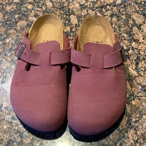 Brand new size 38 Birkenstocks